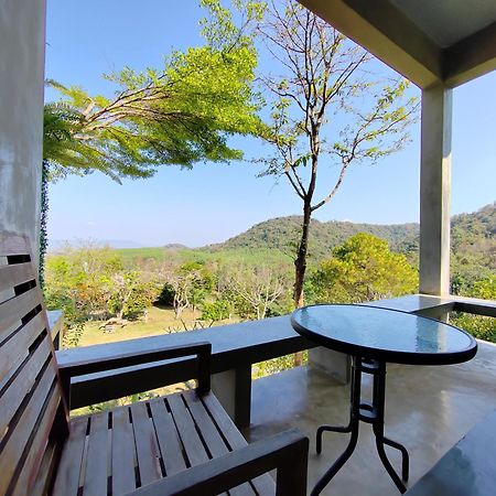 Baan Suan Plearndara Apartment Ванг Нам Киао Екстериор снимка